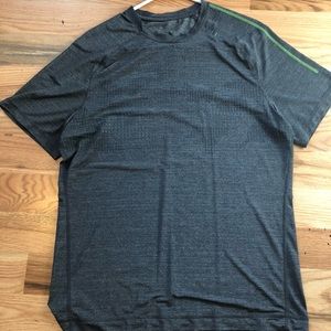 Lululemon Men’s Large Shirt